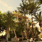 Ionian Paradise نيدري