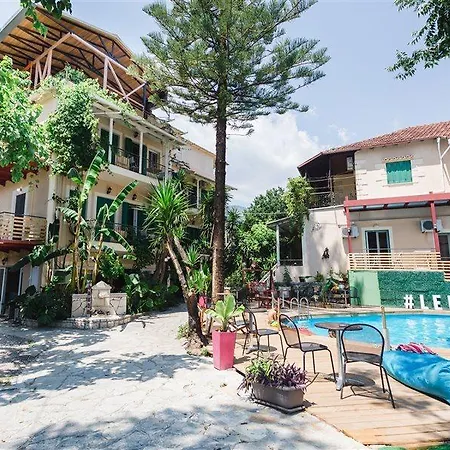 爱奥尼亚天堂公寓式酒店 公寓 *