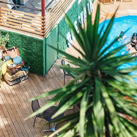 爱奥尼亚天堂公寓式酒店 公寓 *