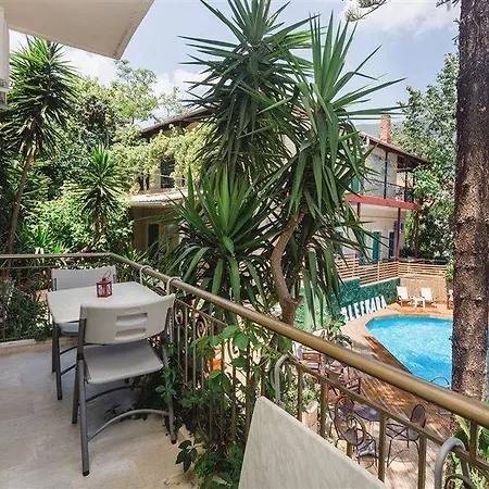 爱奥尼亚天堂公寓式酒店 奈德里