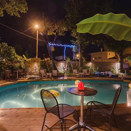 爱奥尼亚天堂公寓式酒店 * 奈德里