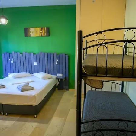 爱奥尼亚天堂公寓式酒店